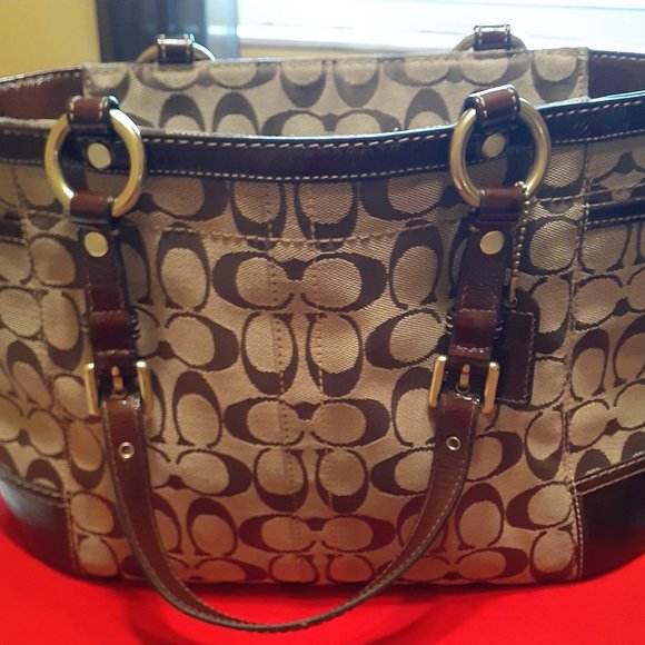 Coach Handbags - VINTAGE COACH Shoulder Bag in Signature Canvas